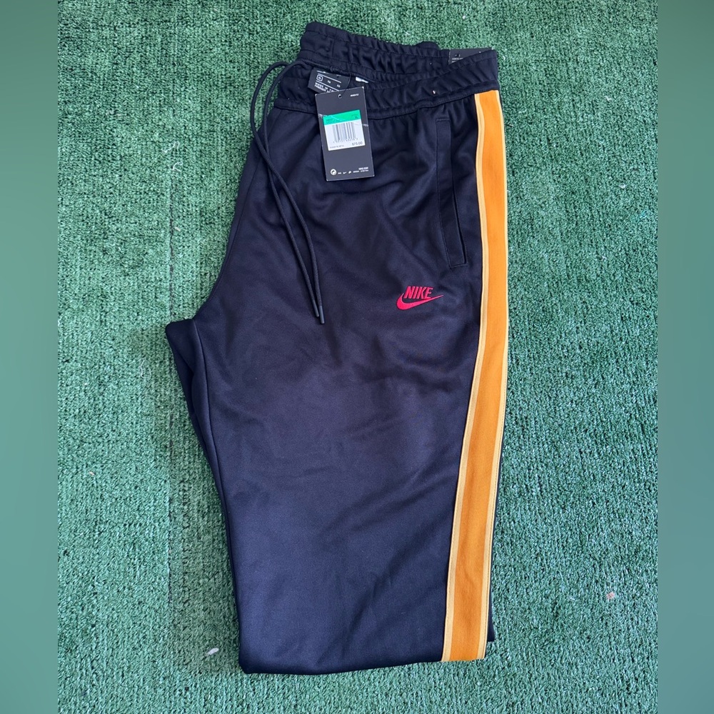 Nike Sportswear Heritage Pants Black Yellow Stripe
